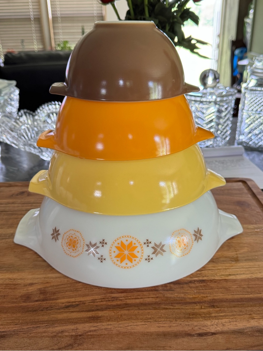 Pyrex Town and Country Cinderella Mixing Bowl Set